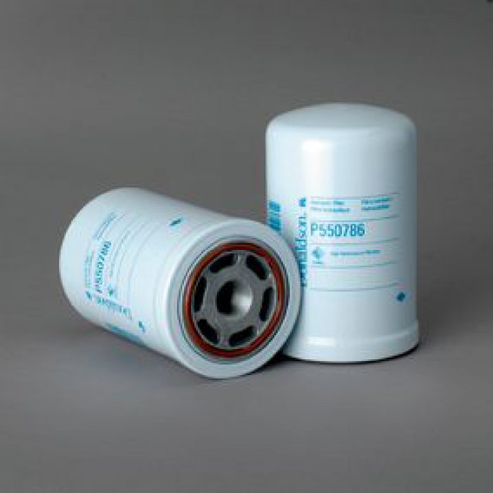 P550786 oil filter (spin-on)