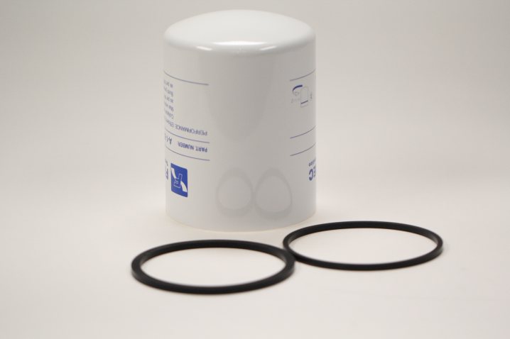 A150C10 oil filter (spin-on)